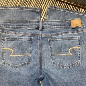 American Eagle super stretch size 16 favorite boyfriend jeans